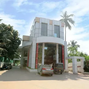 Oyo 28836 Salkara Residency 3* Thrissur